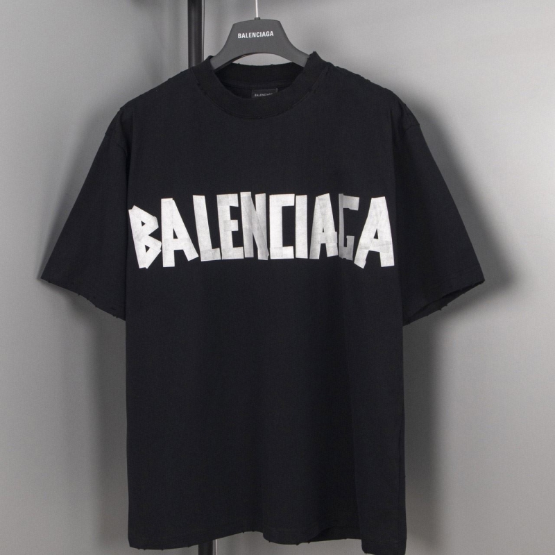 Ba*len*cia*ga t-shirts